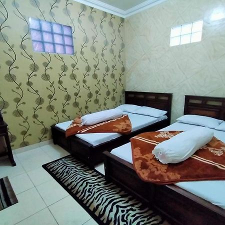 Villa Neza Sarangan Bagian luar foto
