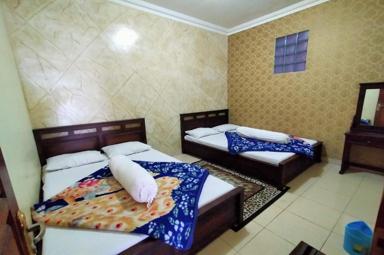 Villa Neza Sarangan Bagian luar foto